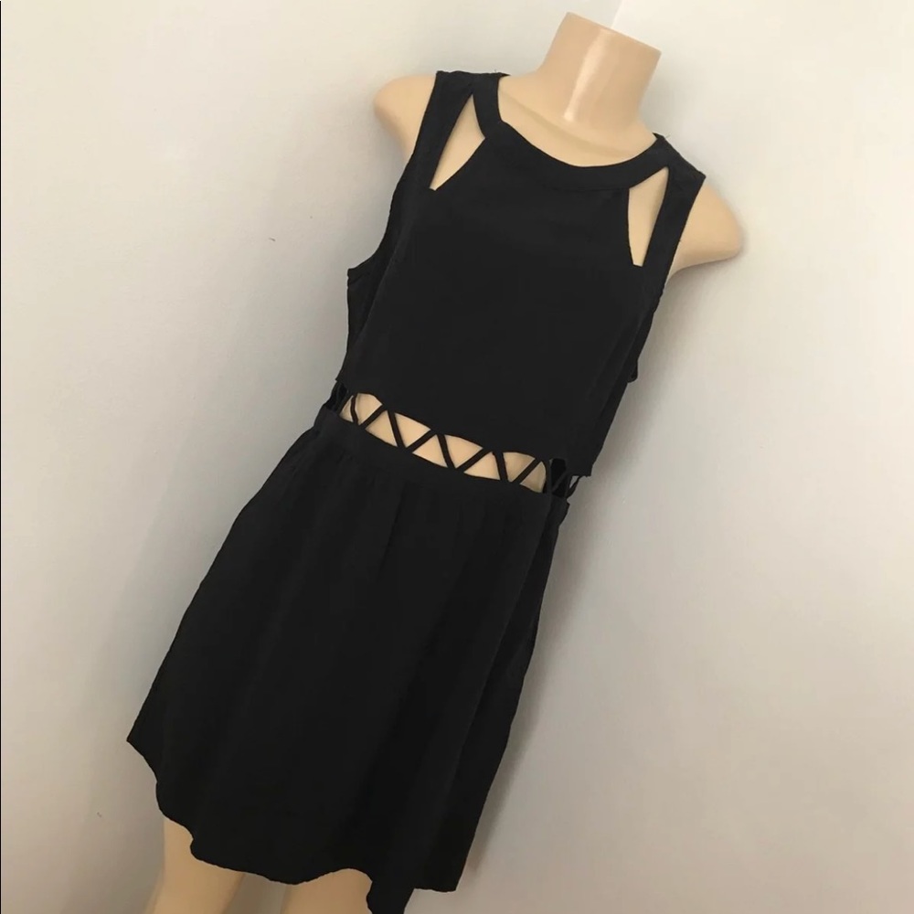 Cut out dress size large
